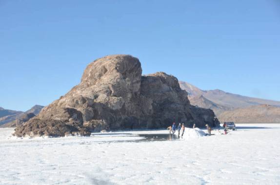 Exploração de sal no Salar de Uyuni, na Bolívia